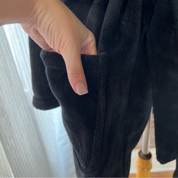 Victoria's Secret Black Comfy Robe with Pink Logo -Size XS/S -NW05 - Picture 5 of 6